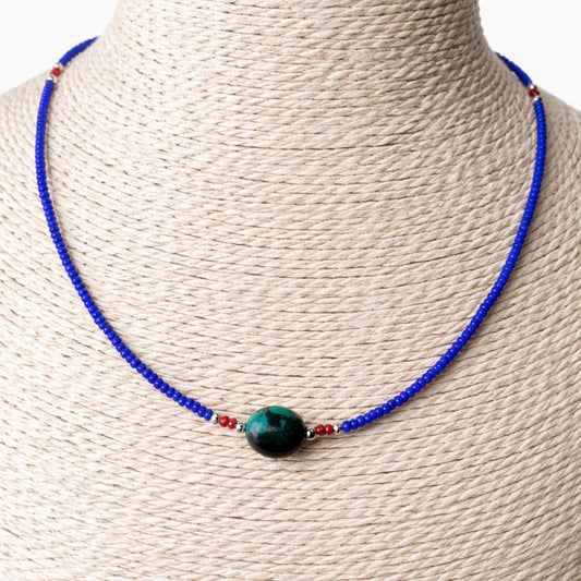 Collar artesanal con colgante de lapislázuli y turquesa de Nepal, 42 cm