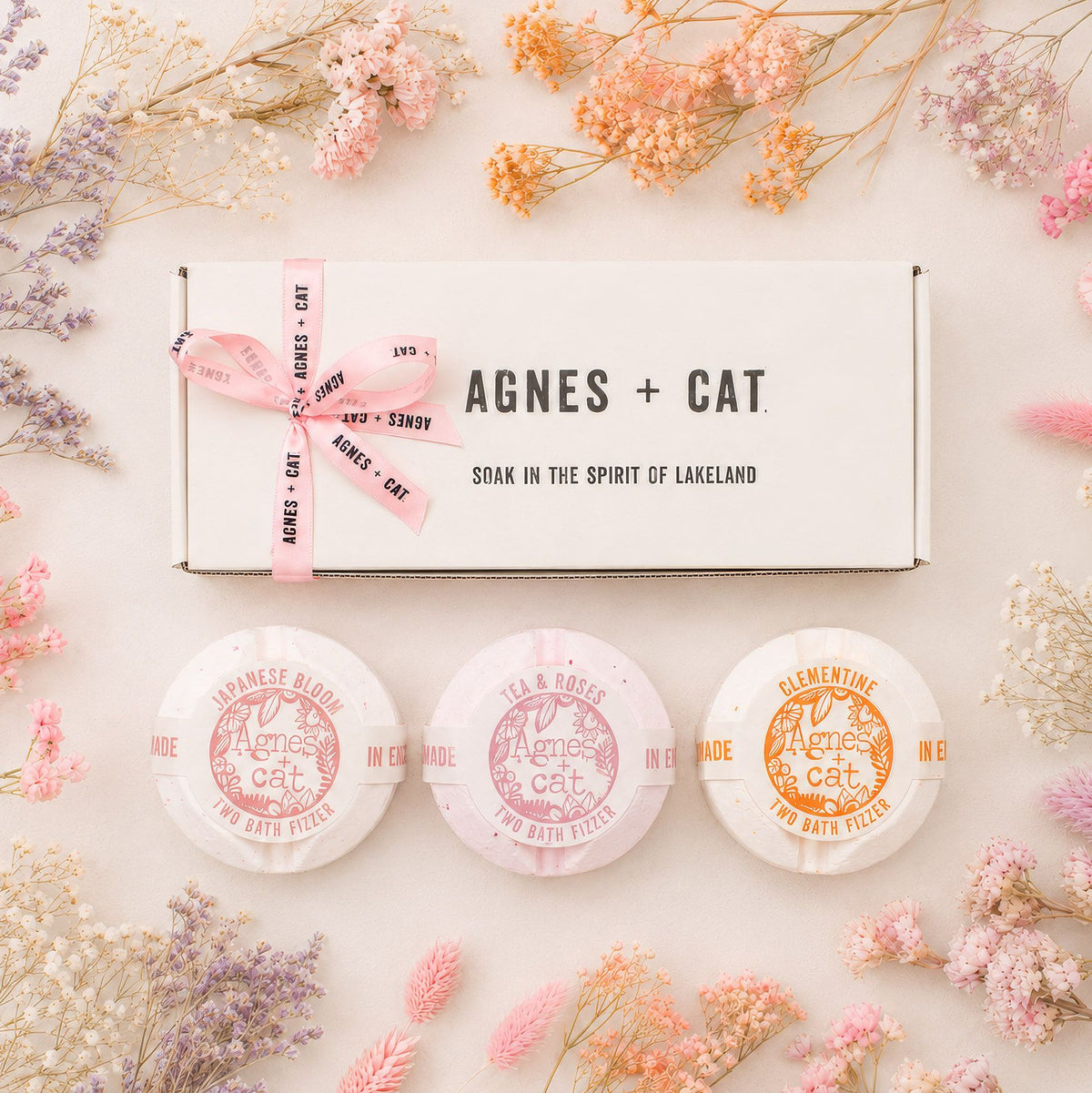 Set de 3 bombas de baño florales y cítricas · Agnes + Cat