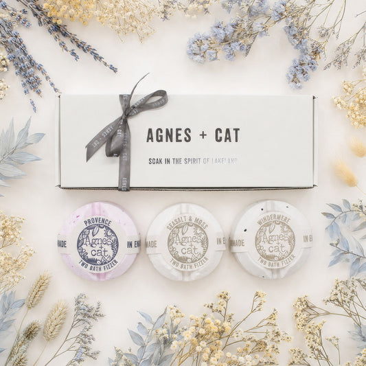 Set de 3 bombas de baño Fragancia Distintiva · Agnes + Cat