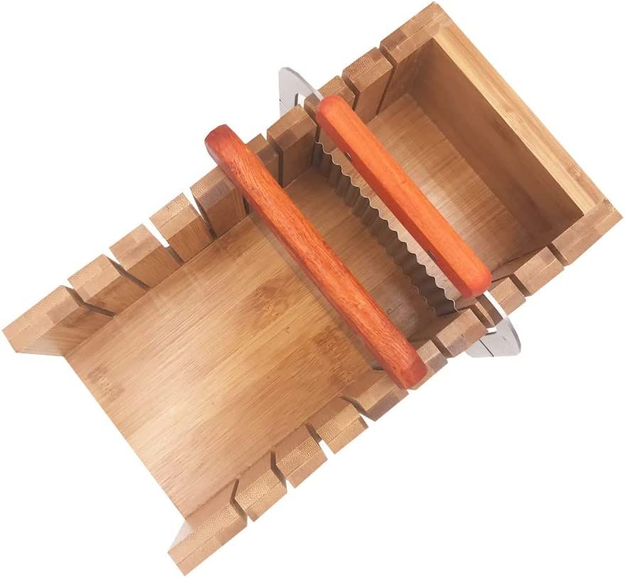 Juego de cortadores de jabón de madera: ondulado y recto